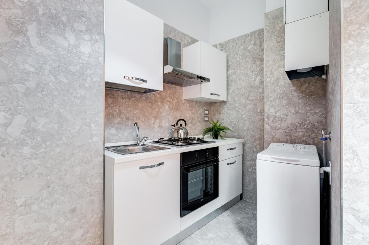 Trevi Fountain - Shabby - Romedreamhome Bagian luar foto