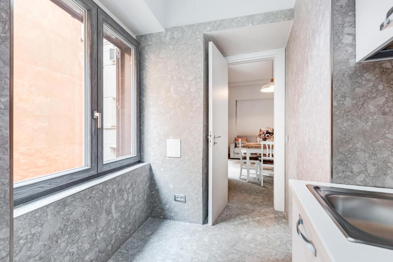 Trevi Fountain - Shabby - Romedreamhome Bagian luar foto