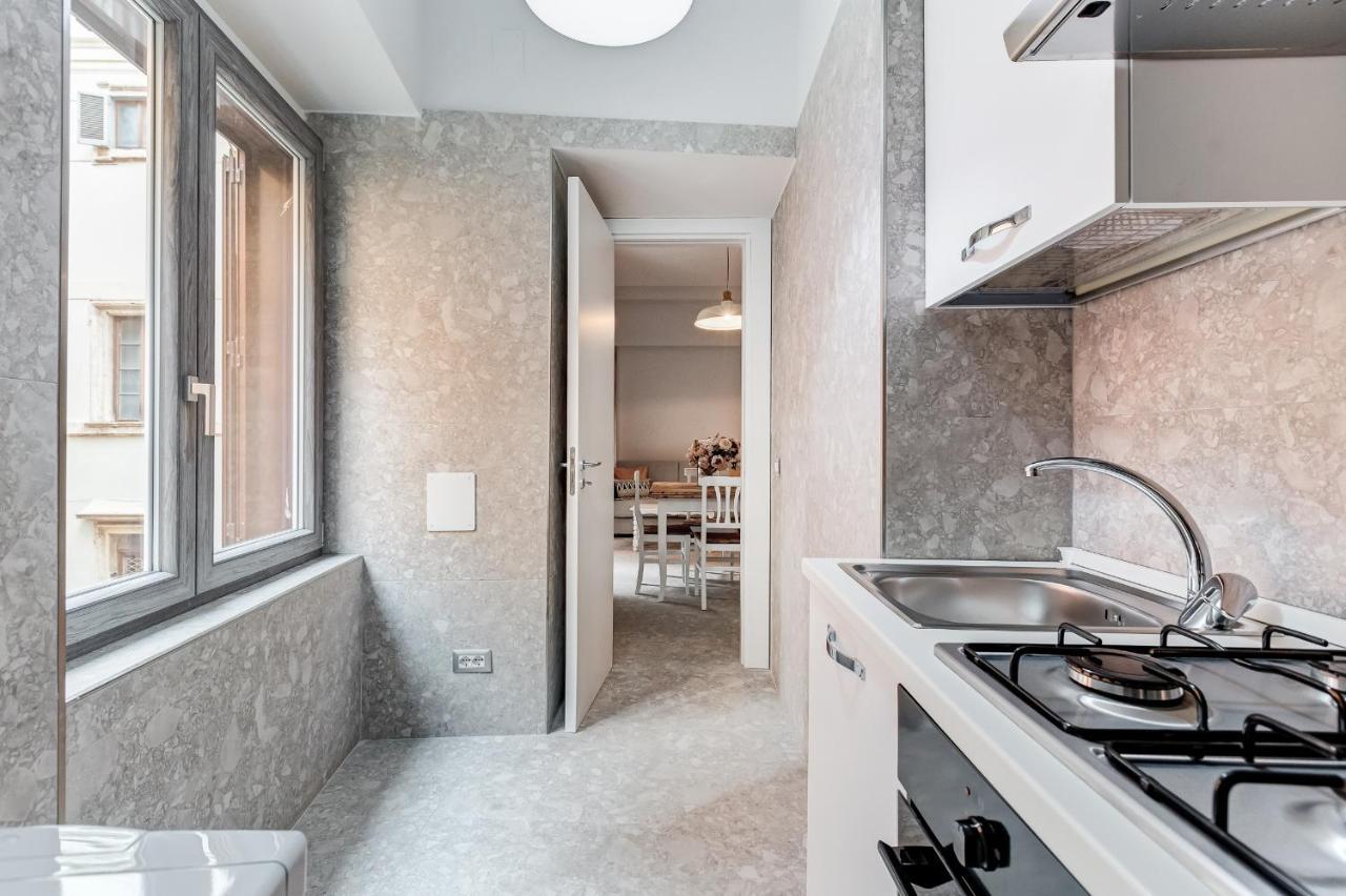Trevi Fountain - Shabby - Romedreamhome Bagian luar foto
