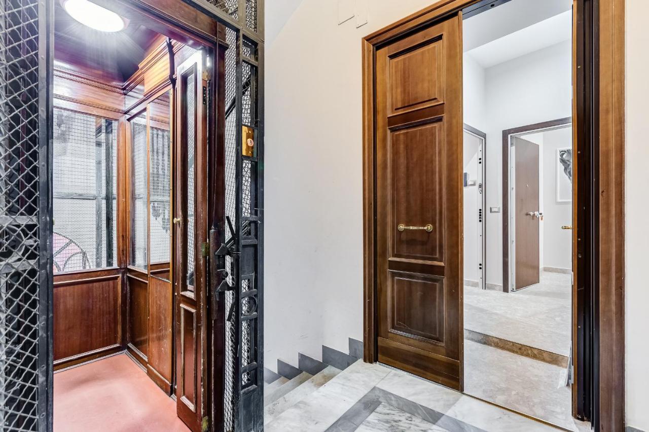 Trevi Fountain - Shabby - Romedreamhome Bagian luar foto
